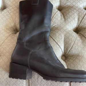 Gianni Bini black mid calf boots